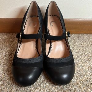 Journee Collection Siri Mary Jane heel size 7.5